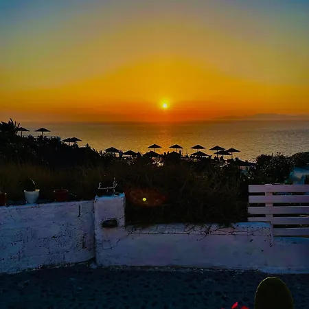 Sunset House Pothitou Oia
