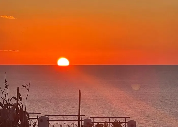 Sunset House Pothitou * Ия