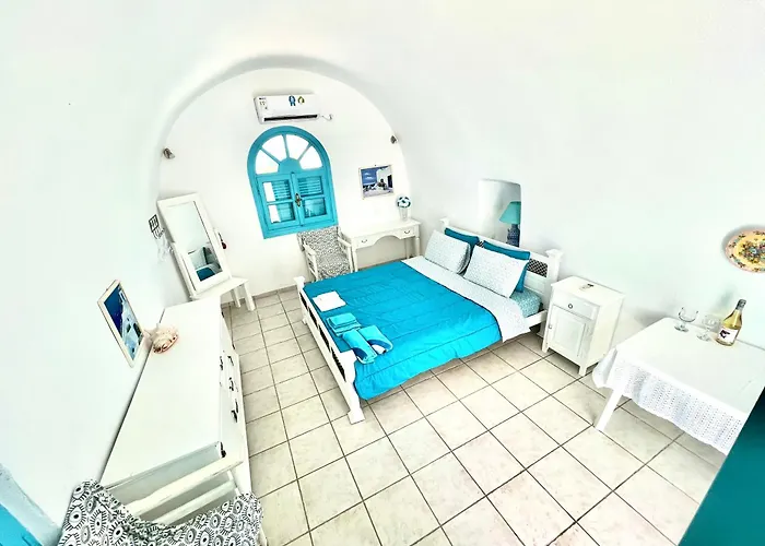 Sunset House Pothitou Oia (Santorini)